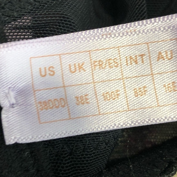 Savage X Fenty sheer cute lip embroidered bra - Picture 4 of 9